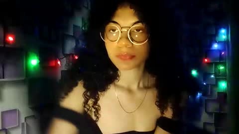 Lucia online show from 12/02/25, 04:18