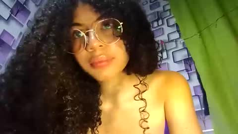 Lucia online show from 12/22/25, 12:40