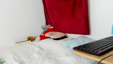 Snapshot of lucyblood chatting on 04/23/26, 04:03 lucyblood online show from 04/23/26, 04:03
