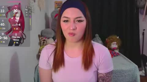 Snapshot of lucycherry__ chatting on 09/12/25, 01:38 LUCIA online show from 09/12/25, 01:38