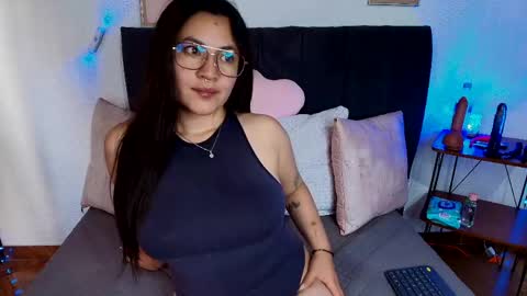Snapshot of lucyfer_111 chatting on 06/04/26, 08:15 sam online show from 06/04/26, 08:15
