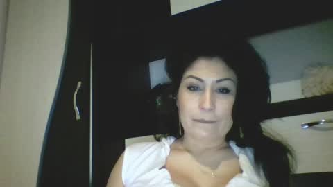 Snapshot of lucyhot6 chatting on 02/03/25, 01:40 lucybylucy online show from 02/03/25, 01:40