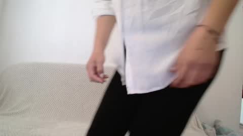 Snapshot of lucyhot6 chatting on 09/18/25, 06:37 lucybylucy online show from 09/18/25, 06:37