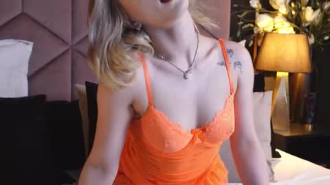 Lucy Lexton online show from 02/24/25, 07:33