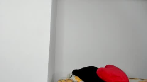 Snapshot of lucyportman chatting on 02/13/26, 10:22 lucyportman online show from 02/13/26, 10:22