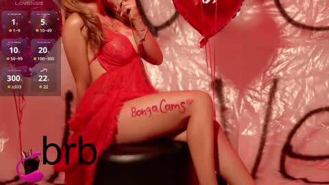 Snapshot of lucyrouse18 chatting on 12/25/24, 03:18 Lucy online show from 12/25/24, 03:18