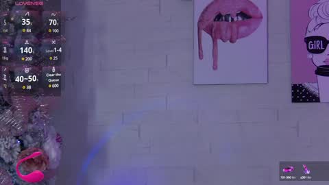 Snapshot of lucyrouse18 chatting on 01/09/25, 06:59 Lucy online show from 01/09/25, 06:59