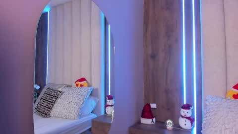 Lucy online show from 12/16/25, 06:46