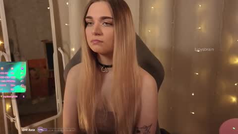 Snapshot of lucysbrain chatting on 03/04/26, 05:08 Lucy online show from 03/04/26, 05:08