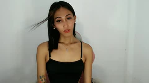 Snapshot of lucyseductive_ chatting on 06/26/26, 05:34 JIRVIE online show from 06/26/26, 05:34