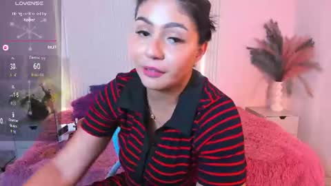 Snapshot of lucywild8 chatting on 07/11/26, 07:49 Lucy Wold online show from 07/11/26, 07:49