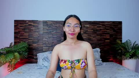 Lucy Liiu online show from 04/24/26, 08:22