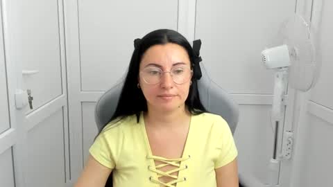 Snapshot of lucyycharm chatting on 07/02/26, 01:17 Lucy online show from 07/02/26, 01:17