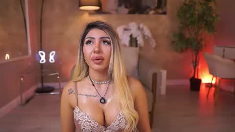 Snapshot of lucyyrosse chatting on 06/25/26, 08:08 LucyRose online show from 06/25/26, 08:08