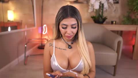 Snapshot of lucyyrosse chatting on 07/19/26, 08:18 LucyRose online show from 07/19/26, 08:18
