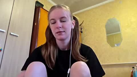 Sofia online show from 04/23/26, 06:14