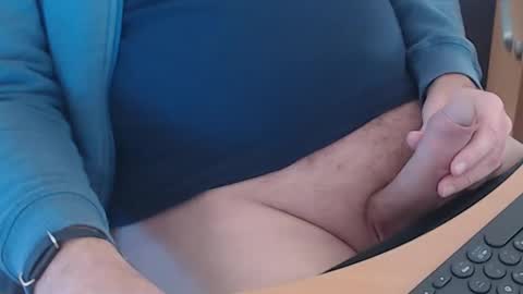 Snapshot of lud1967 chatting on 11/28/25, 11:13 lud1967 online show from 11/28/25, 11:13