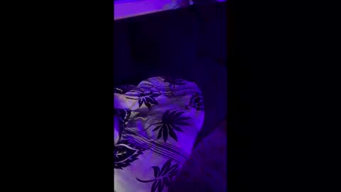 Snapshot of luggijack chatting on 03/16/26, 02:21 luggijack online show from 03/16/26, 02:21