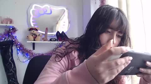 Snapshot of luhannaeverdeen chatting on 01/07/26, 04:09 Luhana online show from 01/07/26, 04:09