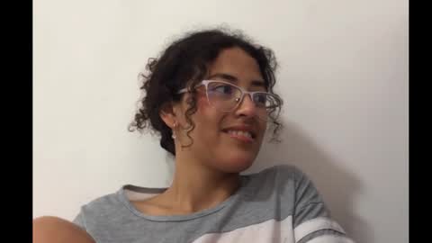 luifernandacc online show from 12/16/25, 04:34