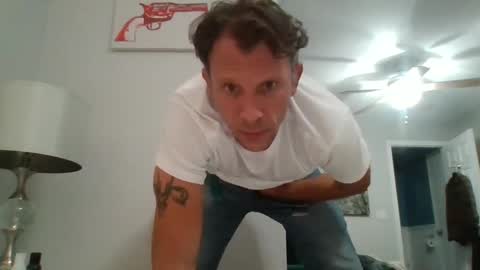 luiggii0904 online show from 12/14/24, 12:01