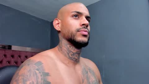 Luigi Vitale online show from 01/01/25, 02:41