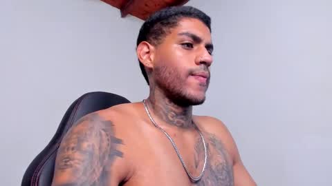 Luigi Vitale online show from 10/21/25, 02:34