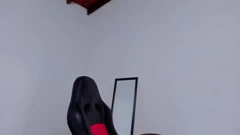 Snapshot of luigi1_ chatting on 03/22/26, 01:09 Luigi Vitale online show from 03/22/26, 01:09