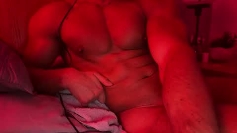 luis763413 online show from 02/05/26, 04:39