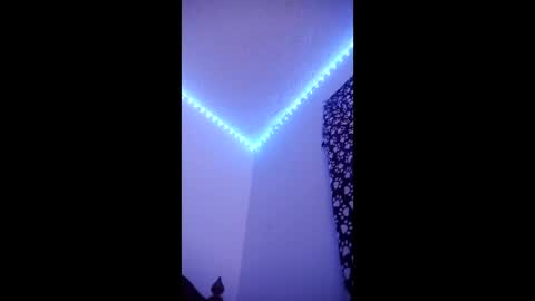 Snapshot of luis793806 chatting on 04/05/26, 09:45 luis793806 online show from 04/05/26, 09:45