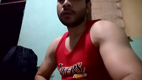 Snapshot of luis_hunk chatting on 11/11/25, 07:52 Andrew online show from 11/11/25, 07:52