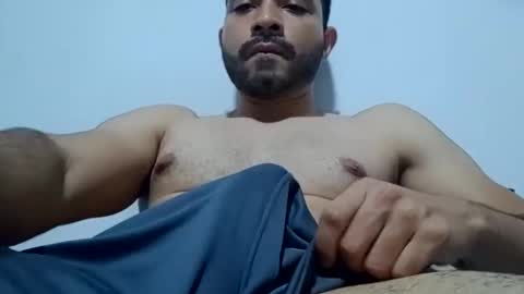 Snapshot of luis_hunk chatting on 02/16/26, 05:58 Andrew online show from 02/16/26, 05:58