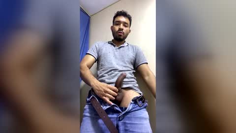 Snapshot of luis_hunk chatting on 05/22/26, 07:26 Andrew online show from 05/22/26, 07:26