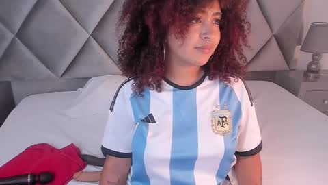 Snapshot of luisa_cameron chatting on 01/18/25, 07:58 online show from 01/18/25, 07:58