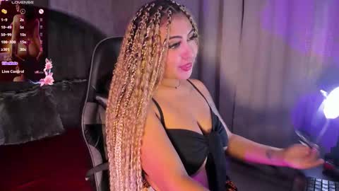 Snapshot of luisa_cameron chatting on 03/02/26, 11:22 online show from 03/02/26, 11:22