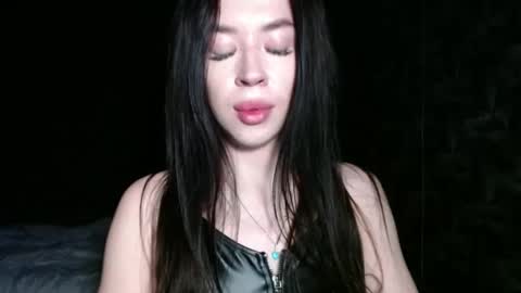 Snapshot of luisa_domina chatting on 05/16/26, 12:29 luisa lovedom online show from 05/16/26, 12:29
