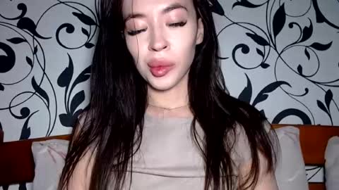 luisa lovedom online show from 07/12/26, 08:49