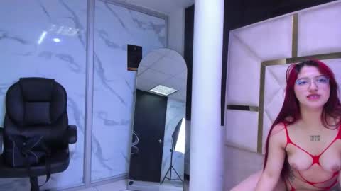 Snapshot of luisa_girlssex chatting on 03/15/26, 04:13 Megan online show from 03/15/26, 04:13