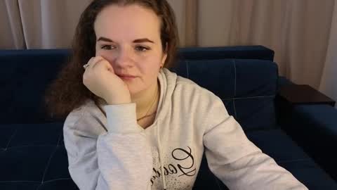 Luisa Rosee online show from 02/10/25, 08:20