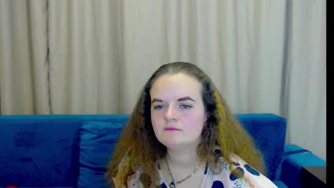 Luisa Rosee online show from 02/22/25, 04:40