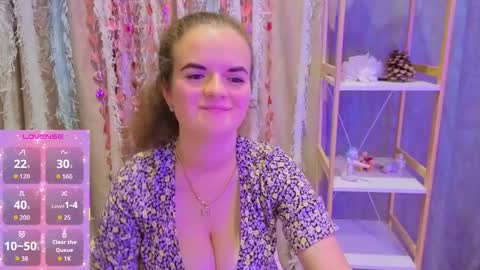 Luisa Rosee online show from 10/16/25, 07:48