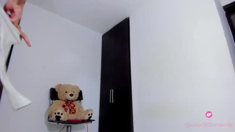 Snapshot of luisa_summer2 chatting on 03/05/25, 12:59   Luisa Fernanda  online show from 03/05/25, 12:59