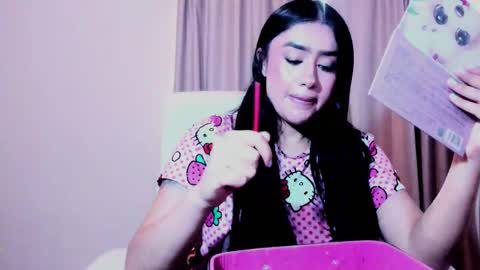 Snapshot of luisaa_diaz_ chatting on 03/04/26, 11:27 Luisa Diaz online show from 03/04/26, 11:27