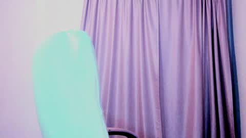 Snapshot of luisaa_diaz_ chatting on 04/18/26, 05:33 Luisa Diaz online show from 04/18/26, 05:33