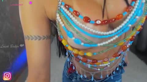 Snapshot of luisabaker chatting on 02/01/26, 04:22 IG im alisson01 online show from 02/01/26, 04:22