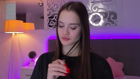 Snapshot of luisaclover chatting on 03/20/26, 03:39 LuisaClover online show from 03/20/26, 03:39