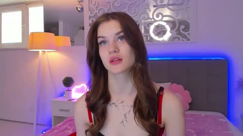 Snapshot of luisaclover chatting on 04/03/26, 12:25 LuisaClover online show from 04/03/26, 12:25