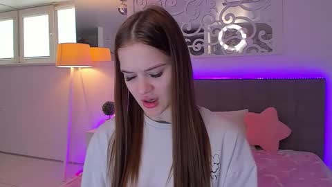 Snapshot of luisaclover chatting on 04/29/26, 12:31 LuisaClover online show from 04/29/26, 12:31