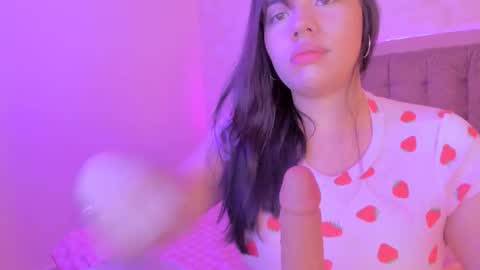Snapshot of luisagiraldo_ chatting on 09/14/25, 11:31 Luisa Giraldo online show from 09/14/25, 11:31