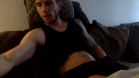 Snapshot of luisbadx chatting on 12/21/25, 09:49 Luis Badx online show from 12/21/25, 09:49